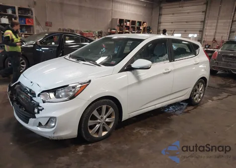 2013 Hyundai Accent Se из США, поврежденный, VIN KMHCU5AE6DU091990